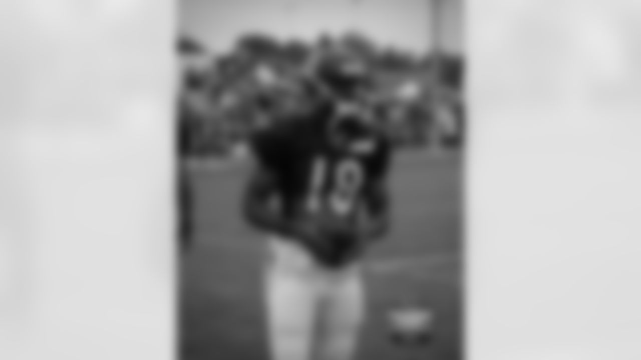 WR Derek Keaton