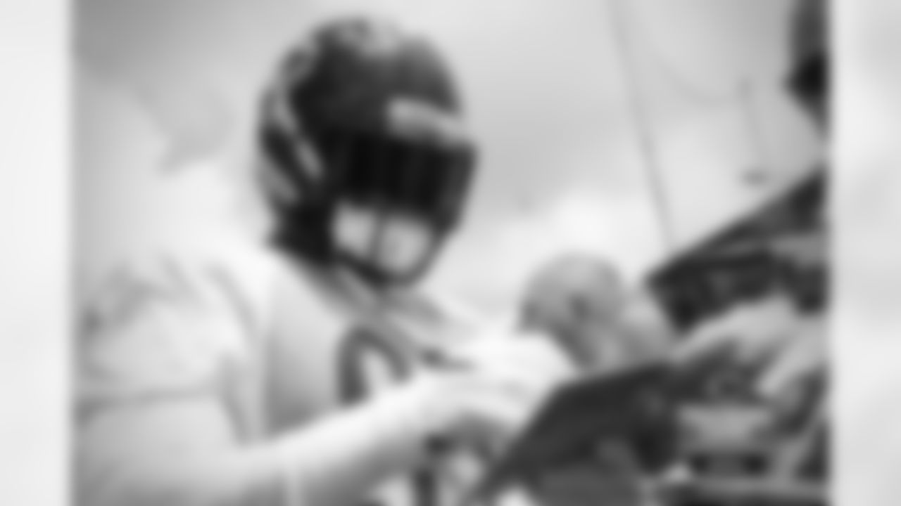 LB Lamarr Houston