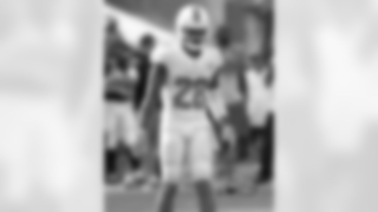 McCain played in all 16 games for Miami last season, recording 28 tackles.