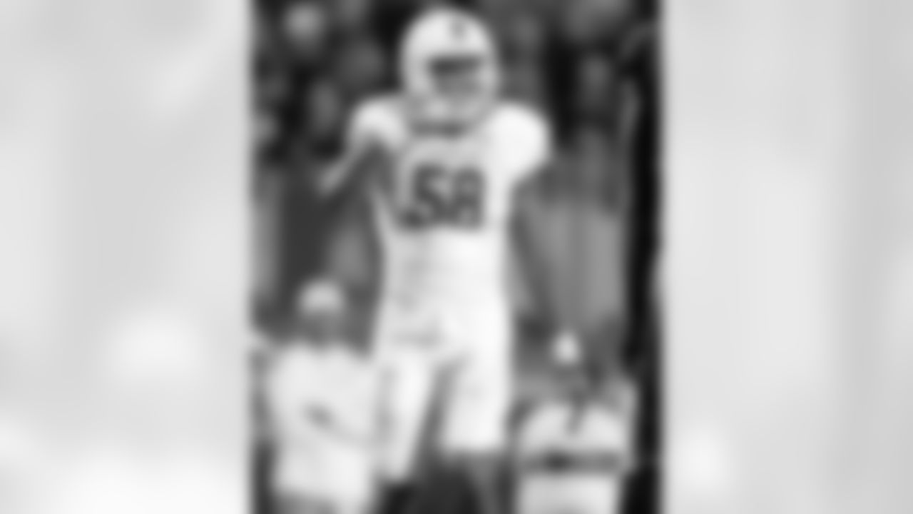57 Haason Reddick, ILB, 6-1, 230 lbs, Temple, AAC