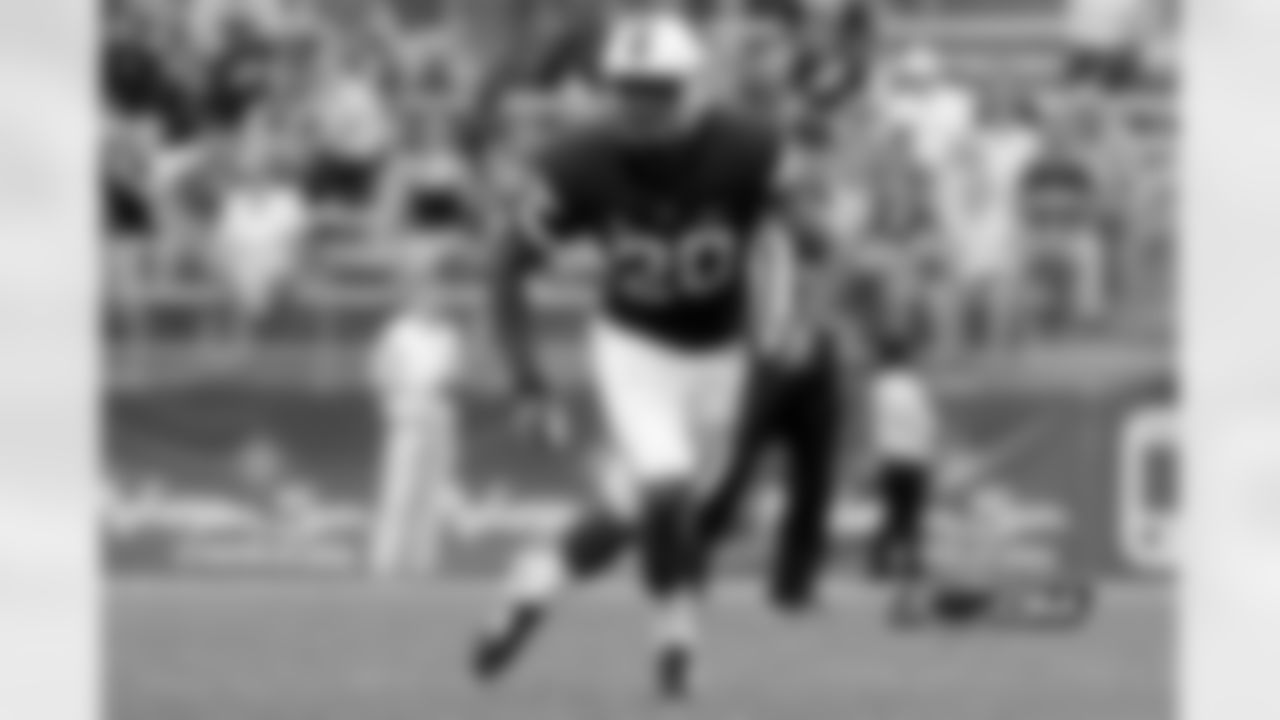 20 Obi Melifonwu, S, 6-3, 217 lbs, Connecticut, AAC