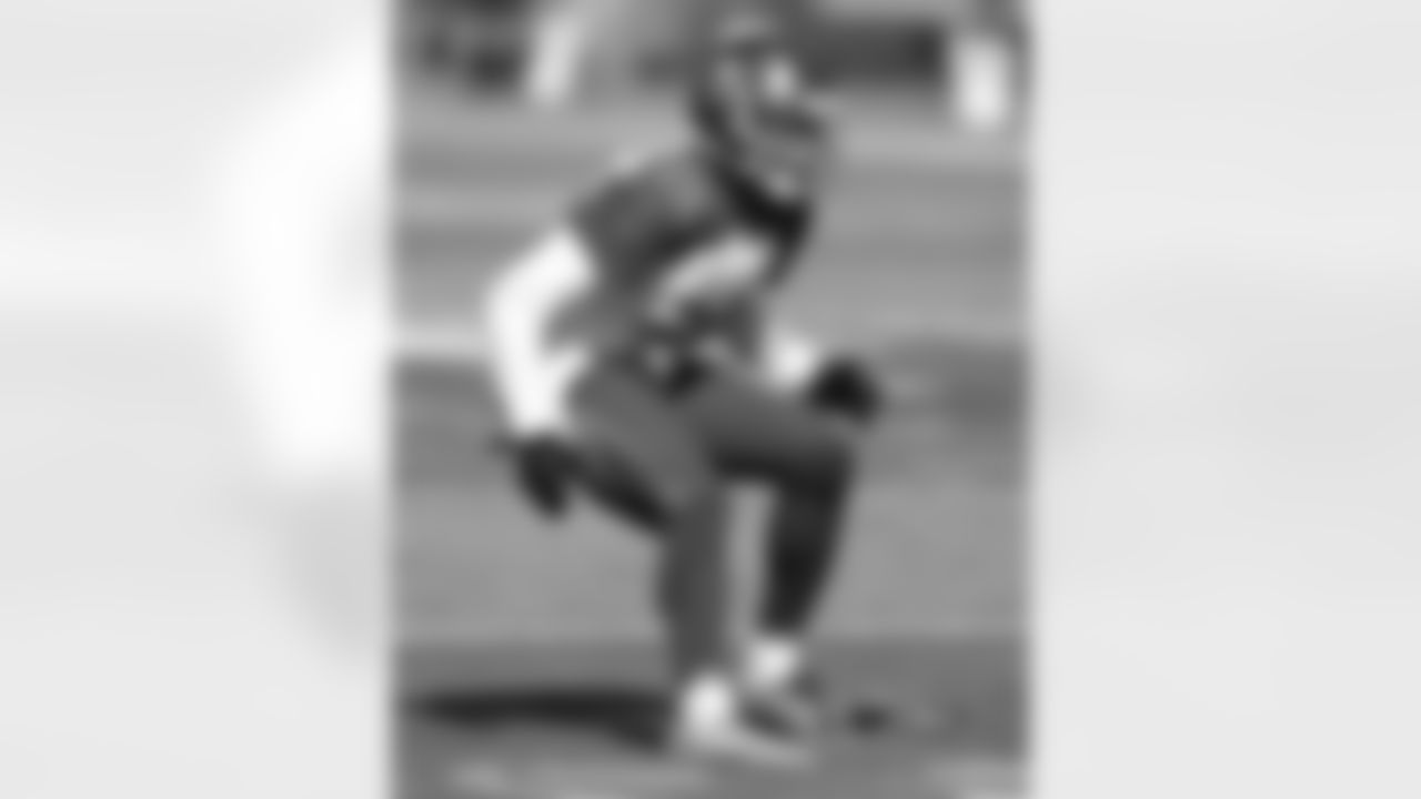 CB - Vernon Hargreaves III, Tampa Bay Buccaneers