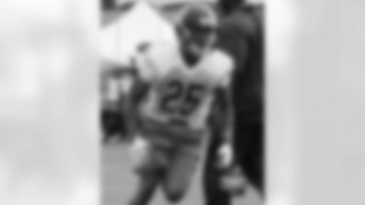 DB Kevin Peterson