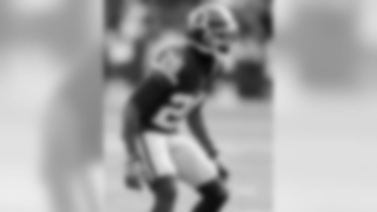 Bashaud Breeland, CB
Old team: Redskins
New team: unsigned
Photo credit: AP Photo/Paul Spinelli