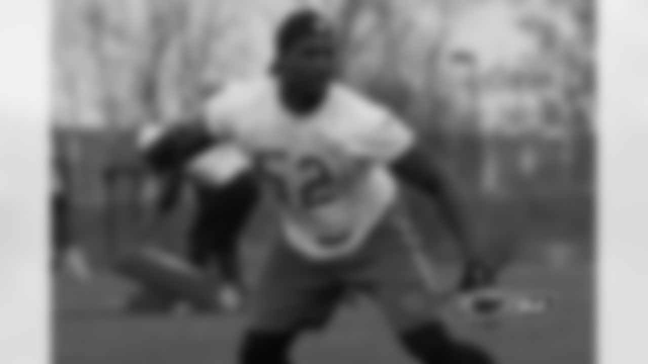 LB Christian Jones