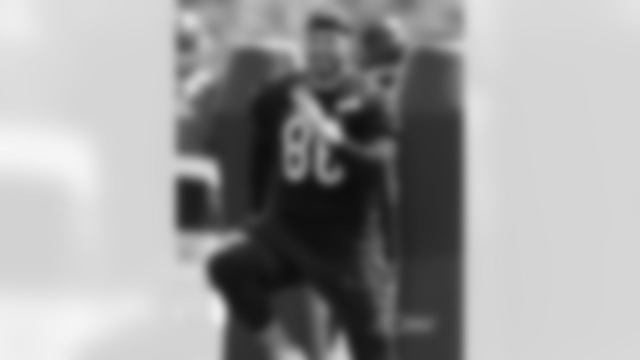Zach Miller