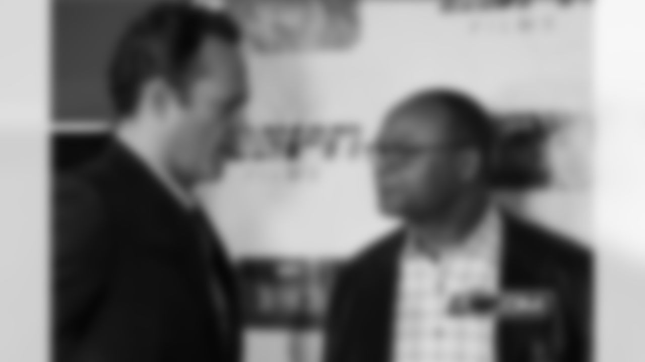 Vince Vaughn with Mike Singletary