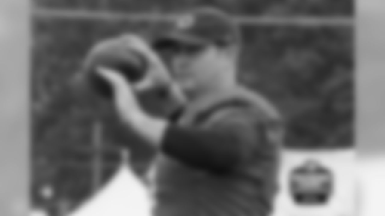 QB Jay Cutler