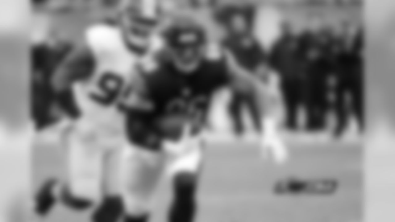 TE Zach Miller