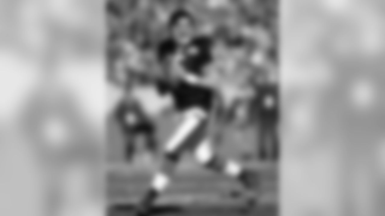 Former Bears quarterback won a Super Bowl ring as Tom Brady's backup with the Patriots in 2004.