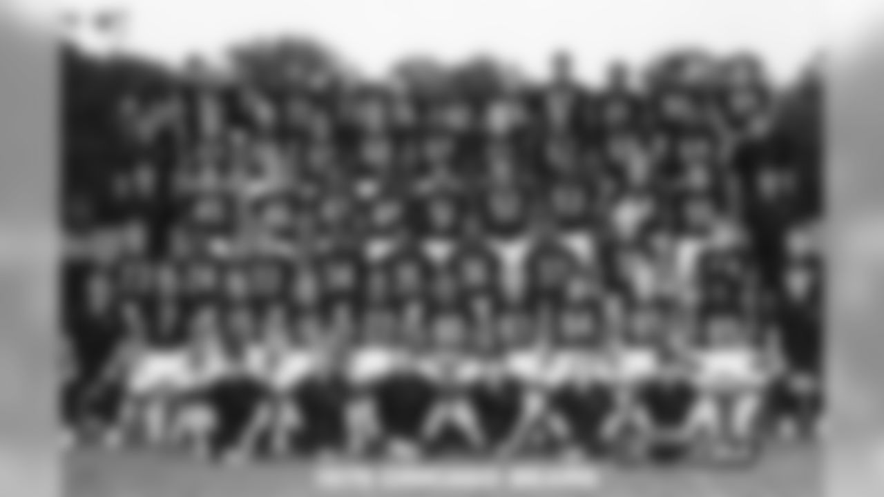 Avellini 15. Phipps 16. Thomas 22. Williams 23. Walterscheid 24. Livers 33. Deloplaine 34. Payton 35. Harper 36. Gaines 37. McClendon 39. Earl 44. Schmidt 45. Fencik 46. Plank 47. Spivey 48. Ellis 51. Herron 52. Neal 53. Hart 54. Hicks 55. Buffone 57. Kunz 58. Muckensturm 59. Campbell 60. Boden 62. Jiggetts 63. Ardizzone 64. Albrecht 65. Jackson 68. Osborne 69. Sorey 70. Lick 71. Moore 72. Shearer 73. Hartenstine 76. Rydalch 80. Watts 82. Page 83. Richards 84. Baschnagel 85. Schubert 86. Parsons 87. Cobb 88. Latta 89. Scott 90. Harris 99. Hampton Neill Armstrong - Head Coach