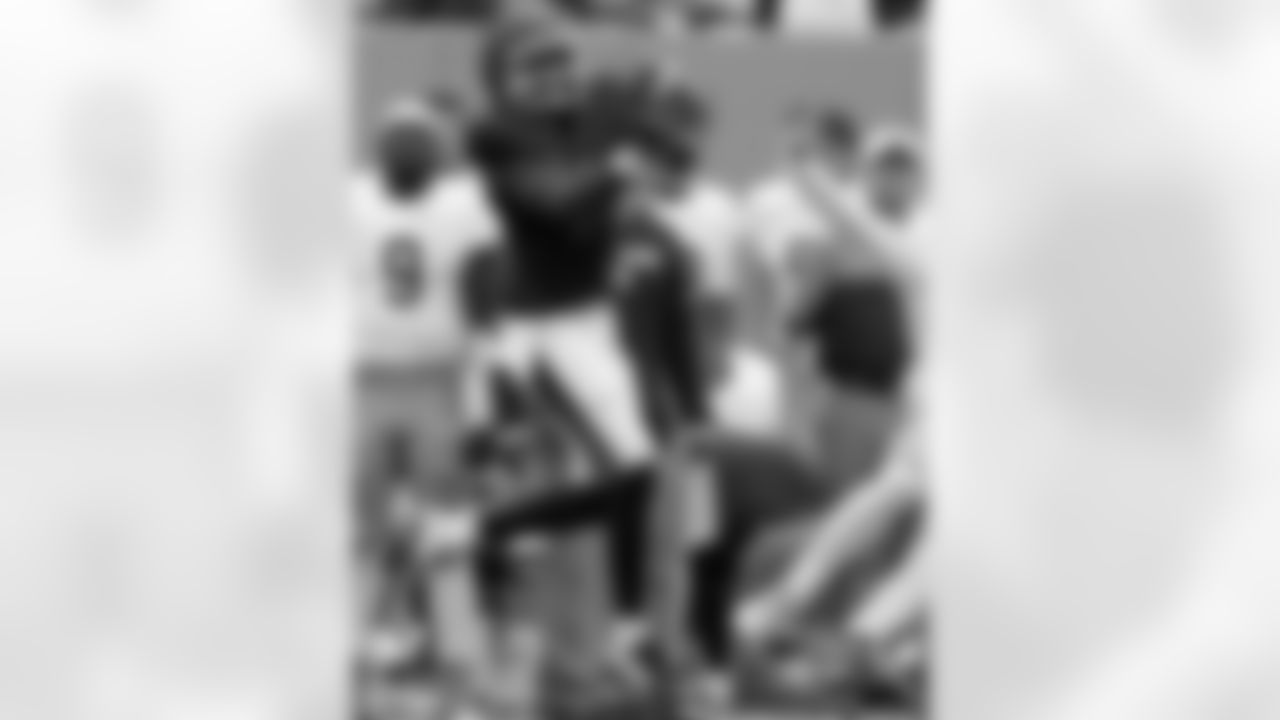 17 Amba Etta-Tawo, WR, 6-2, 202 lbs, Syracuse, ACC