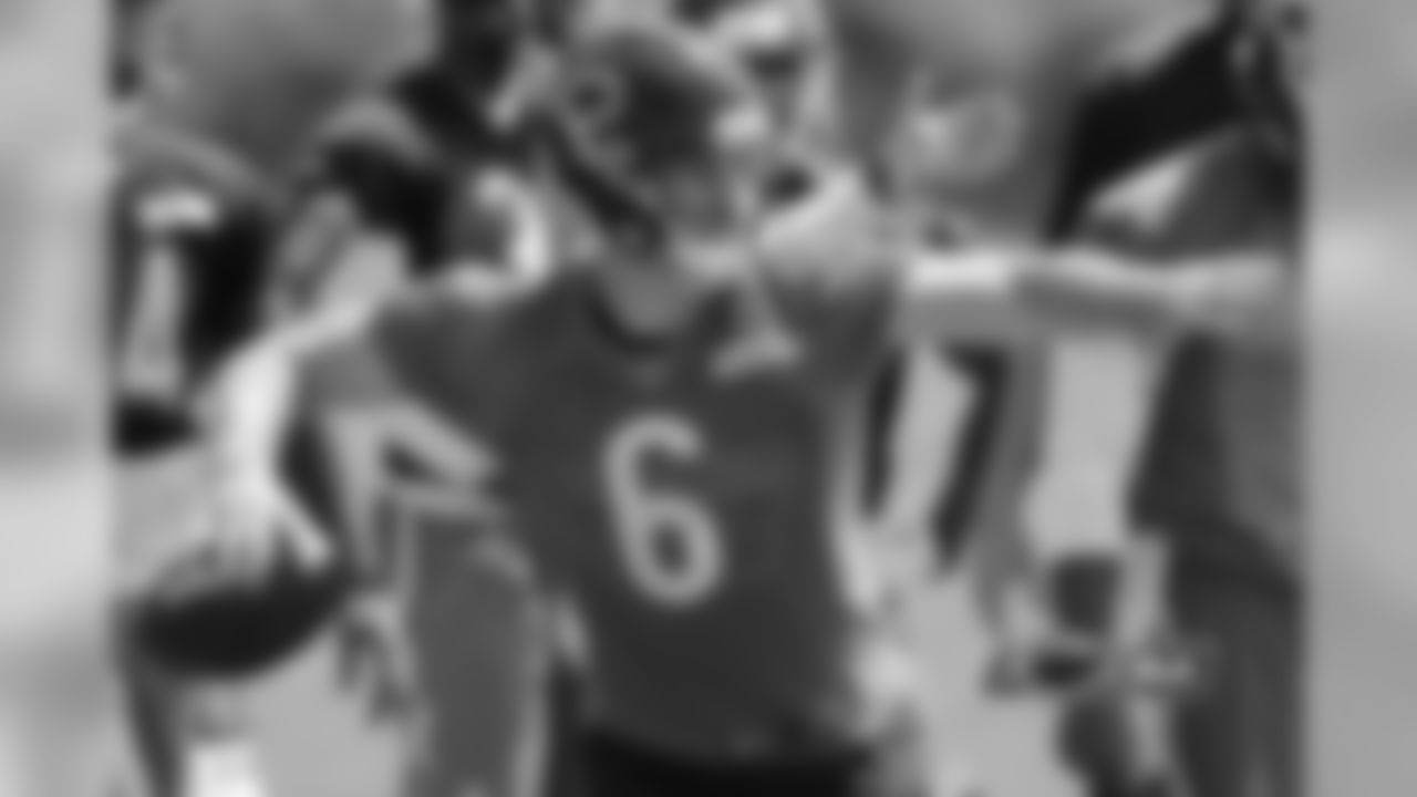 QB Jay Cutler