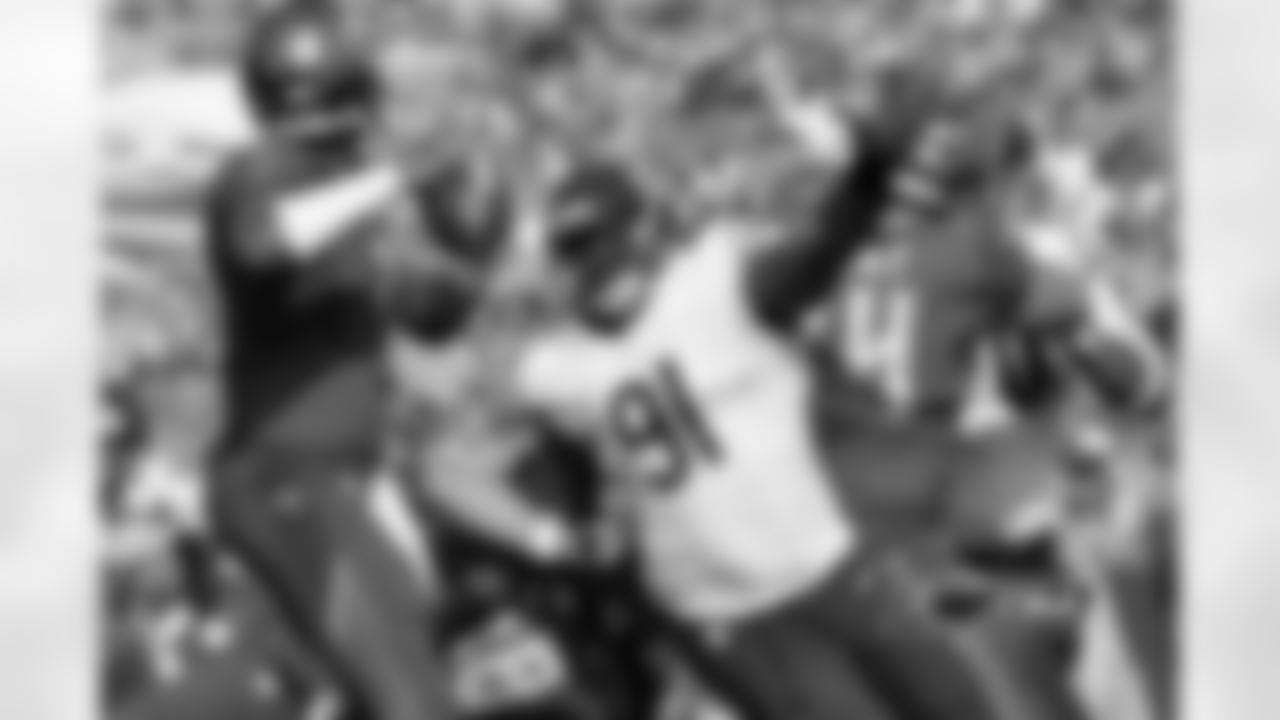 DL Eddie Goldman
