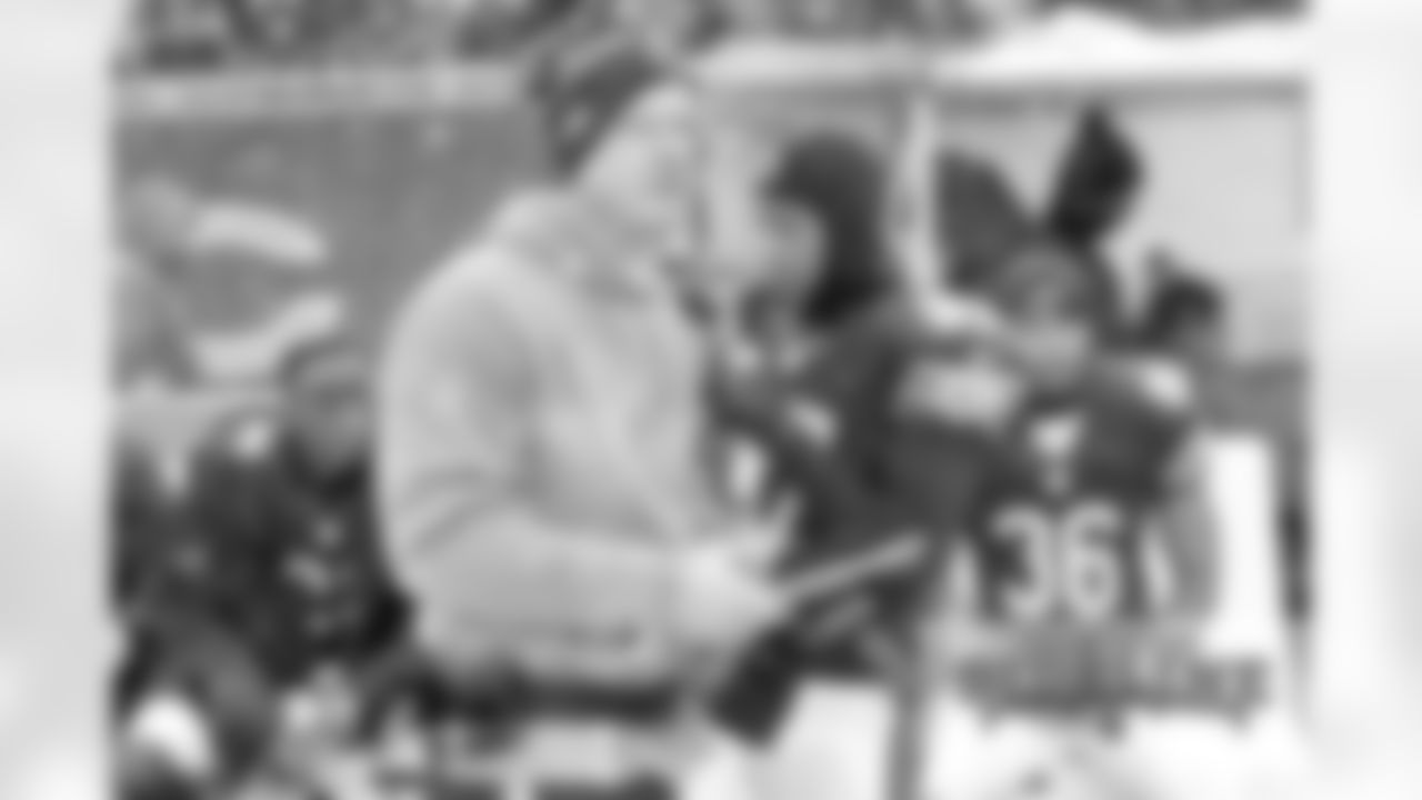 Defensive Backs Coach Ed Donatell
