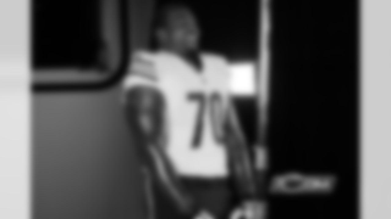 OL Bobby Massie