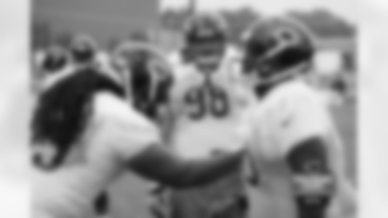 DL Mitch Unrein (98), DL Will Sutton (left) and DL Terry Williams (right).