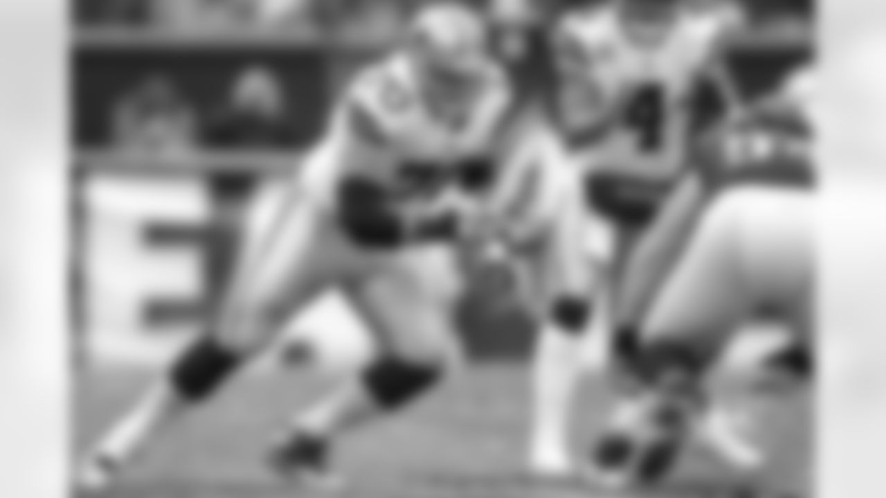 Martin played at Notre Dame from 2010-11 with Hiestand as his OL coach.