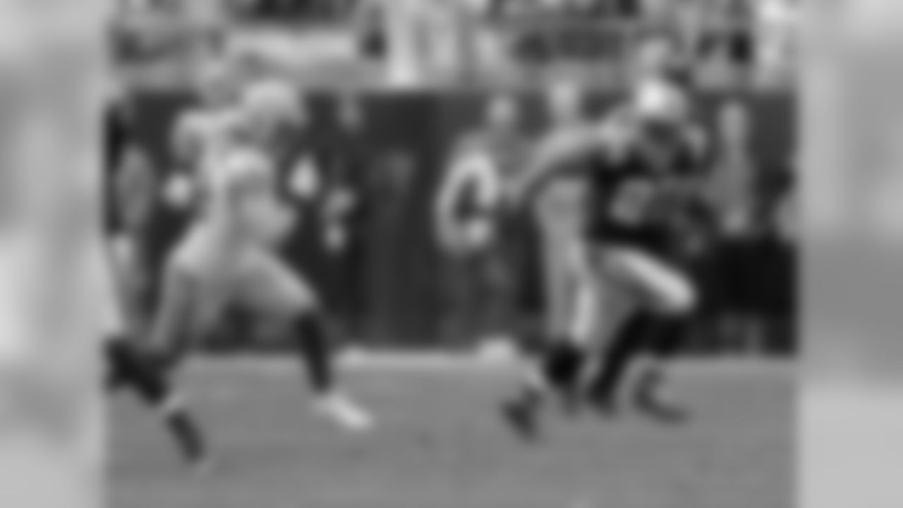RB Jonathan Stewart