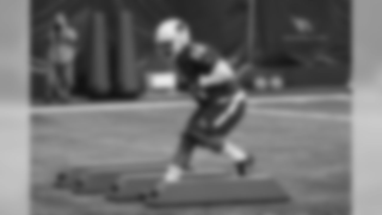 LB Ed Davis