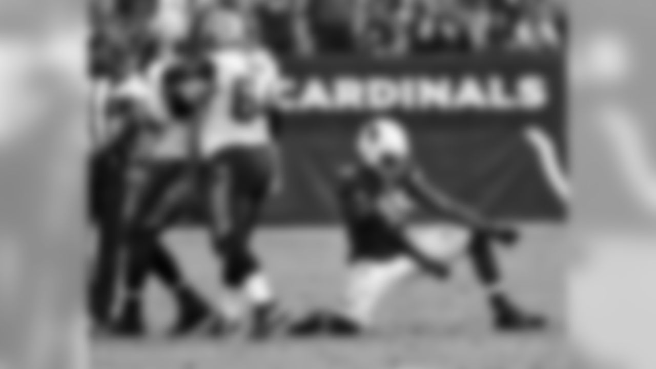 LB Chandler Jones celebrates a tackle for loss