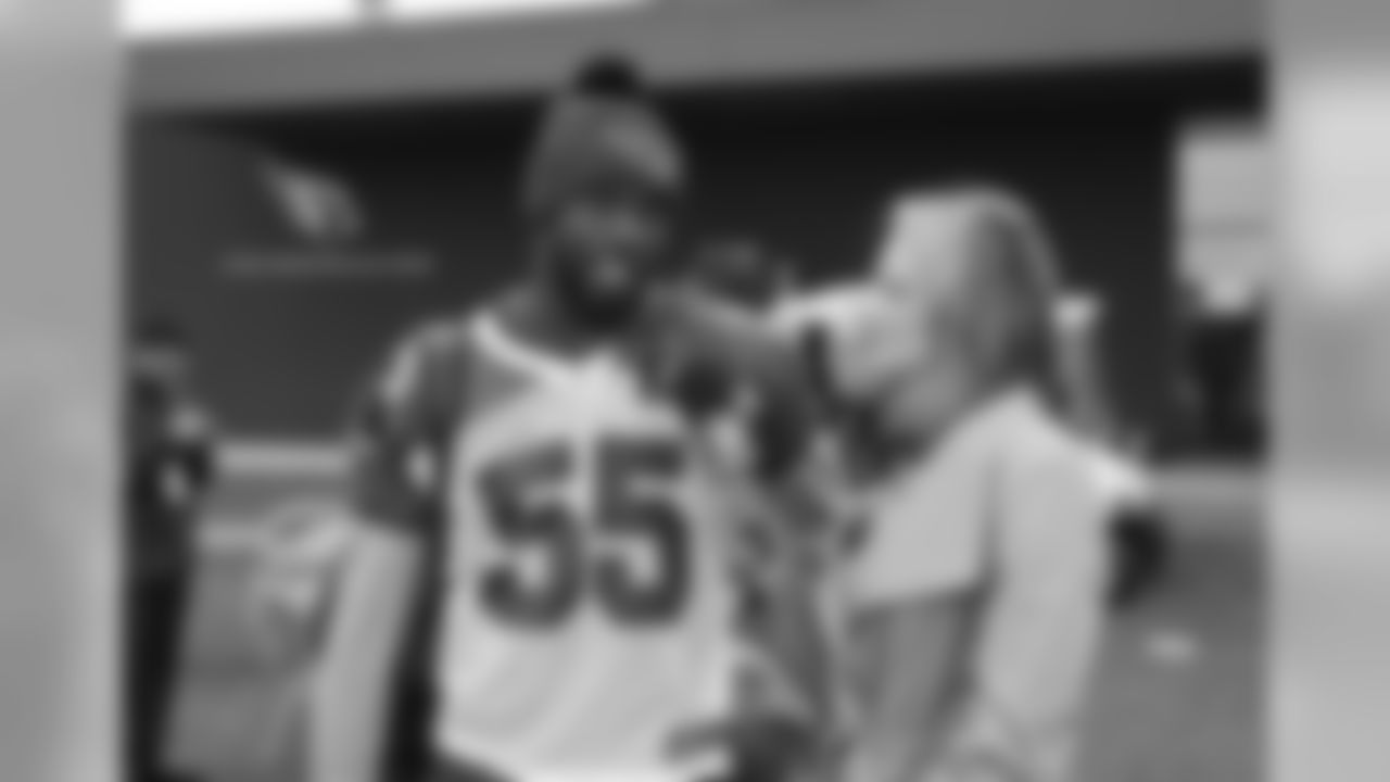 LB Chandler Jones