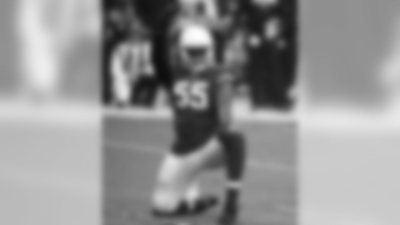 LB Chandler Jones