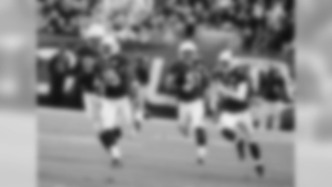 WR Steve Breaston has room to run on a return