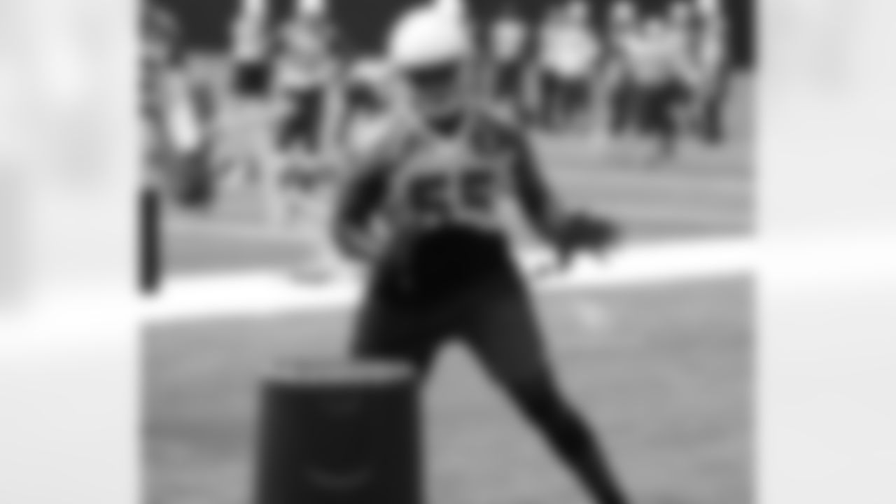 LB Chandler Jones