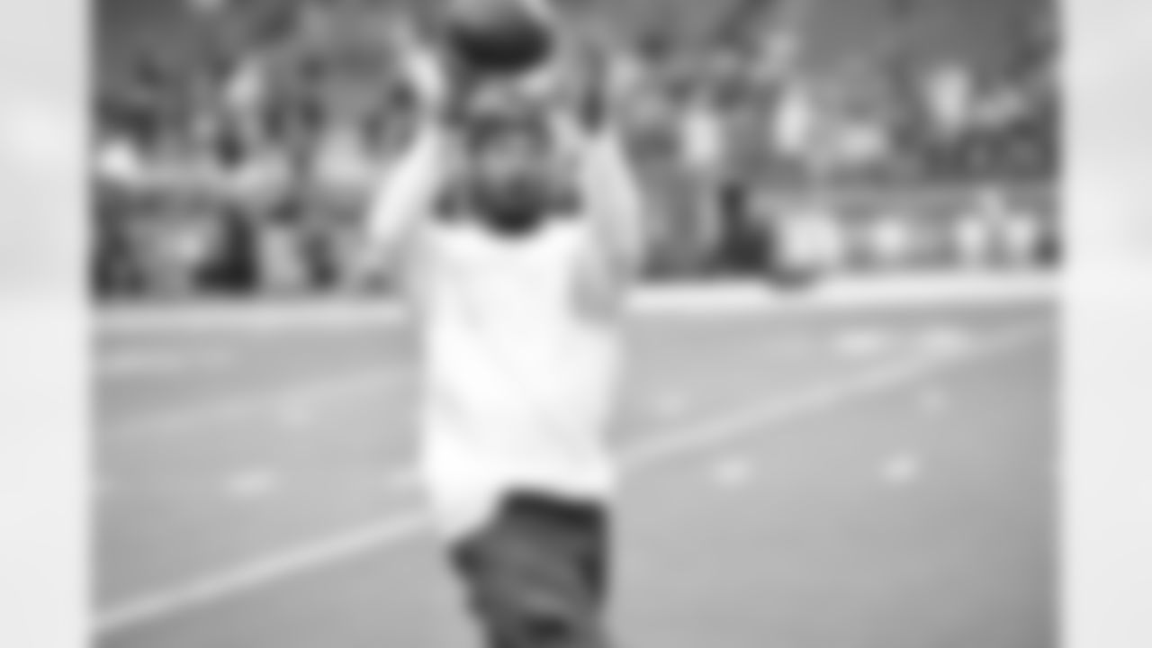 S D.J. Swearinger catches passes during warm-ups