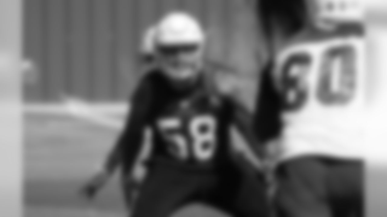 LB Scooby Wright during OTAs