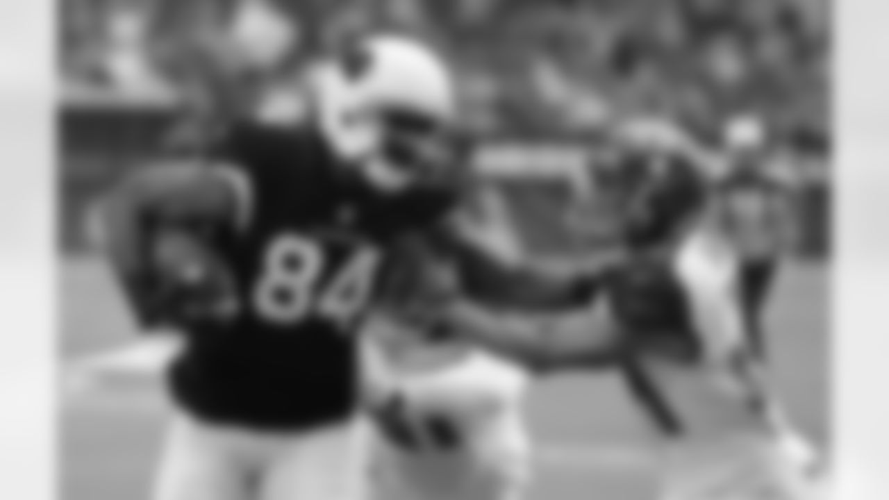 TE Jermaine Gresham: 15 catches for 140 yards