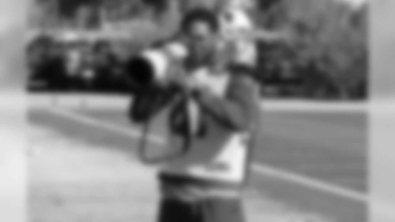 CB Patrick Peterson taking some pictures