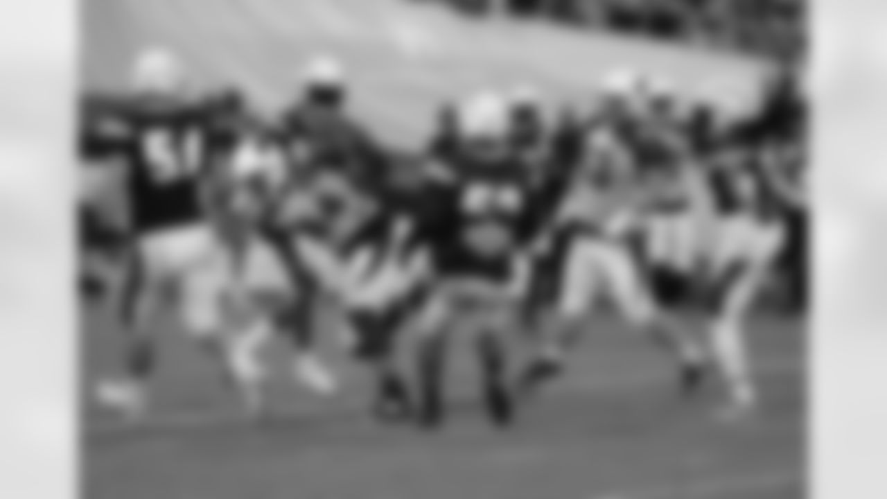 TE Jermaine Gresham crosses the goal-line