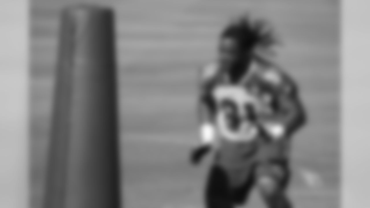 DT Ed Stinson