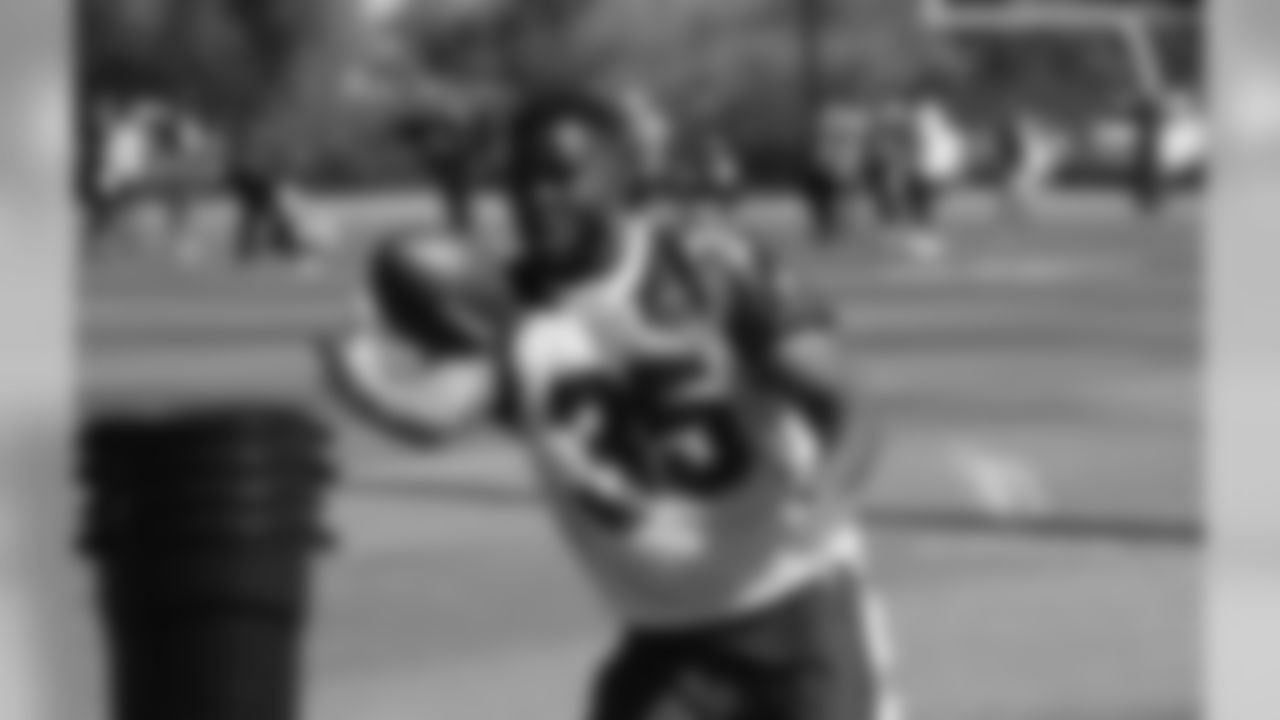 RB Elijiah Penny