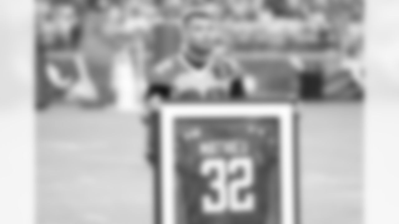 S Tyrann Mathieu gets his Pro Bowl jersey