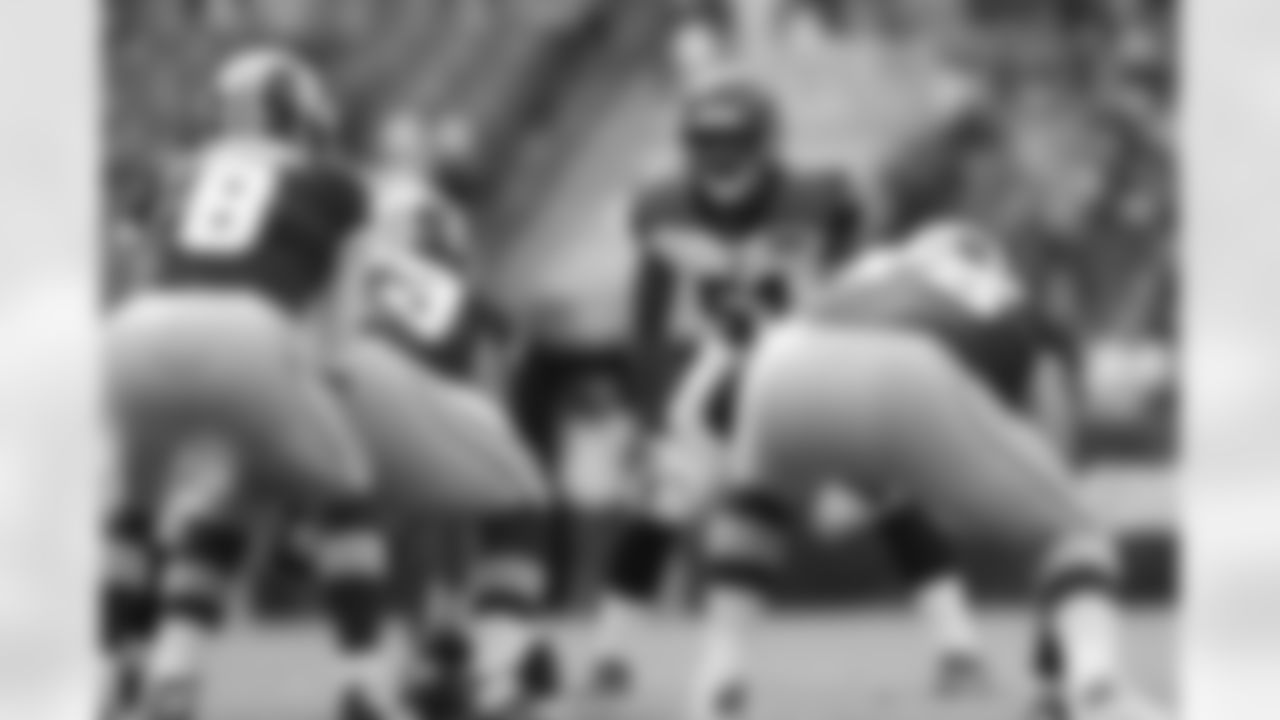 ILB Kevin Minter