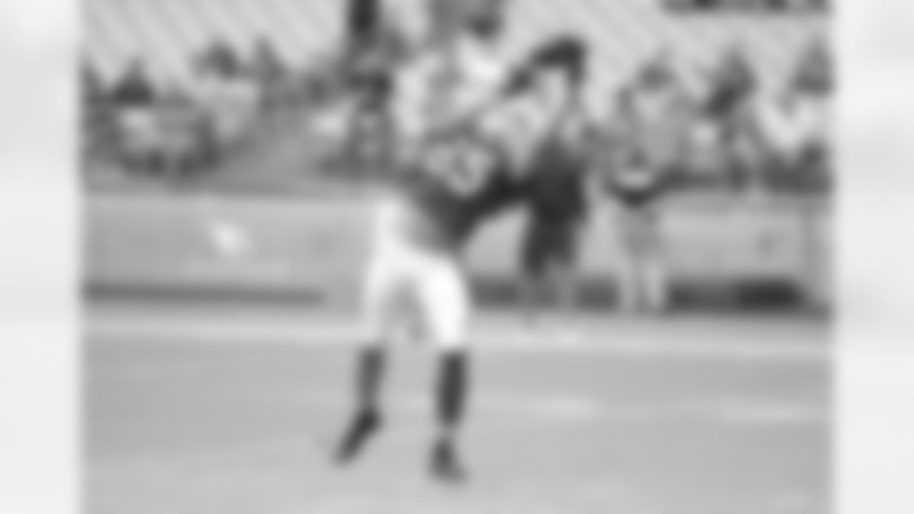 WR Krishawn Hogan