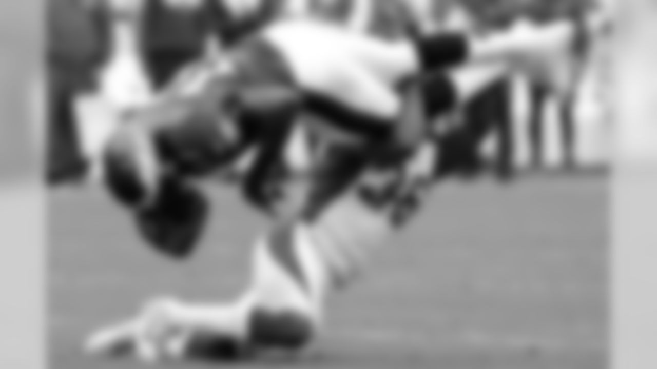 S Budda Baker with a tackle