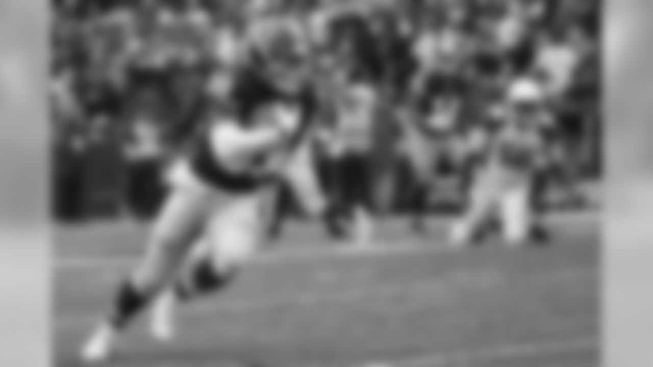Redskins RB Kapri Bibbs runs it down the sideline