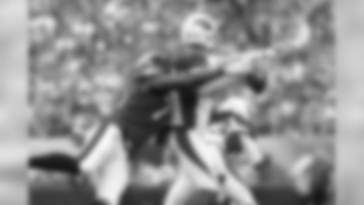 QB Carson Palmer under heavy pressure in the pocket