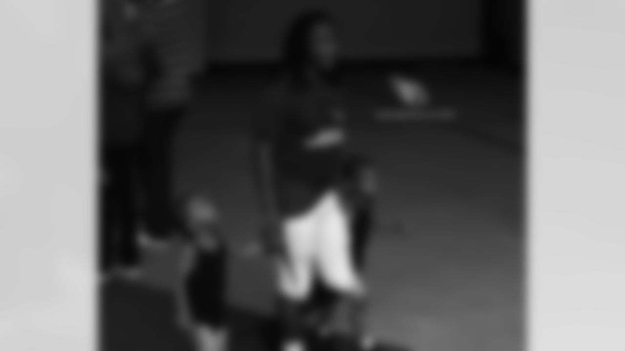 RB Chris Johnson with his kids