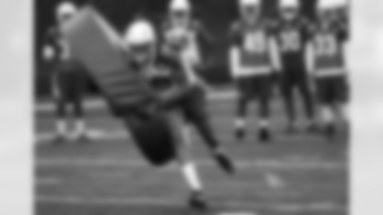 WR Carlton Agudosi
