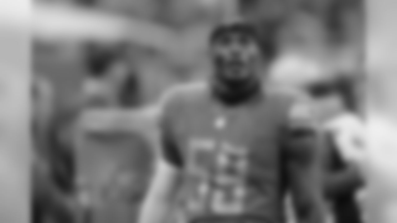 OLB Tahir Whitehead