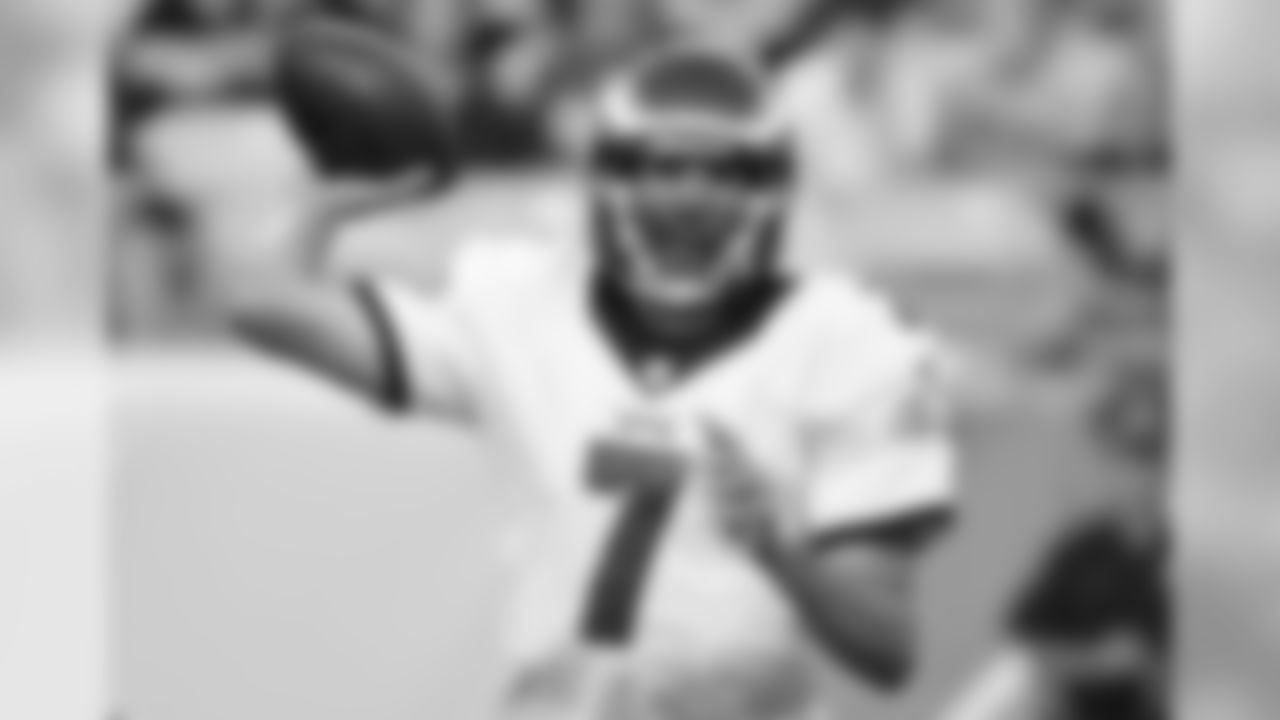 Sam Bradford with the Eagles