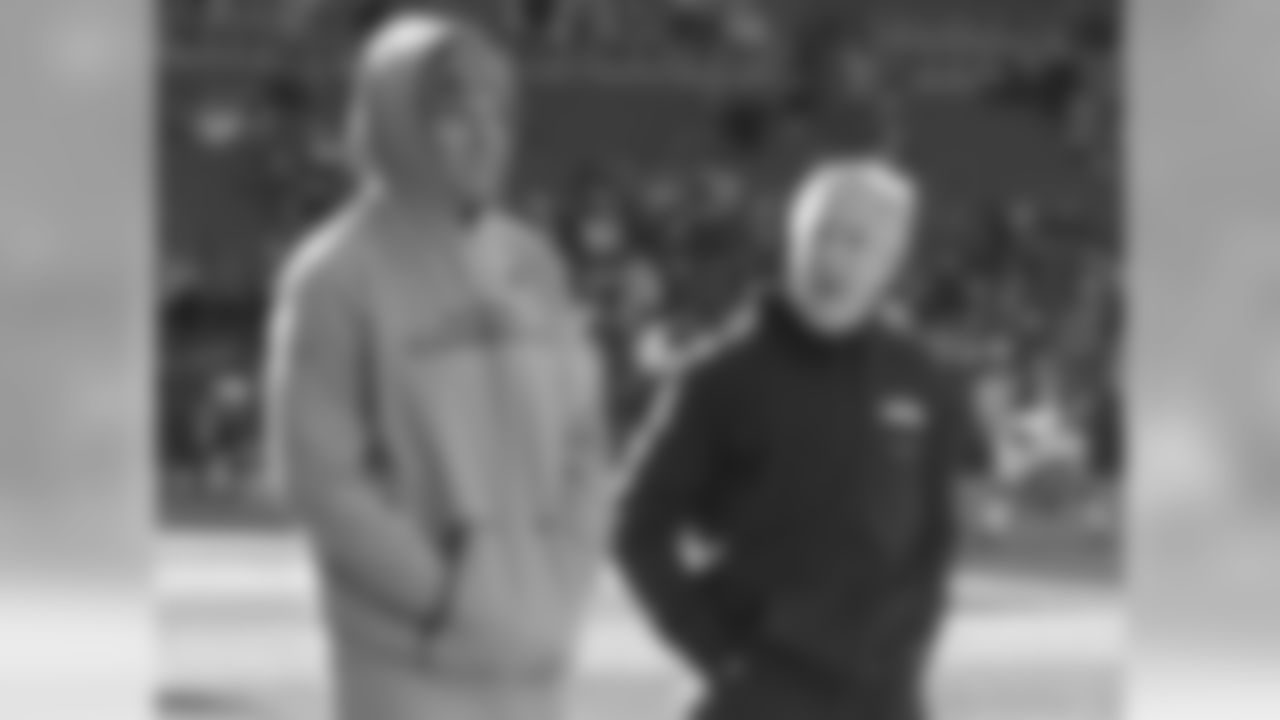 QB Carson Palmer (left) with Seahawks coach Pete Carroll