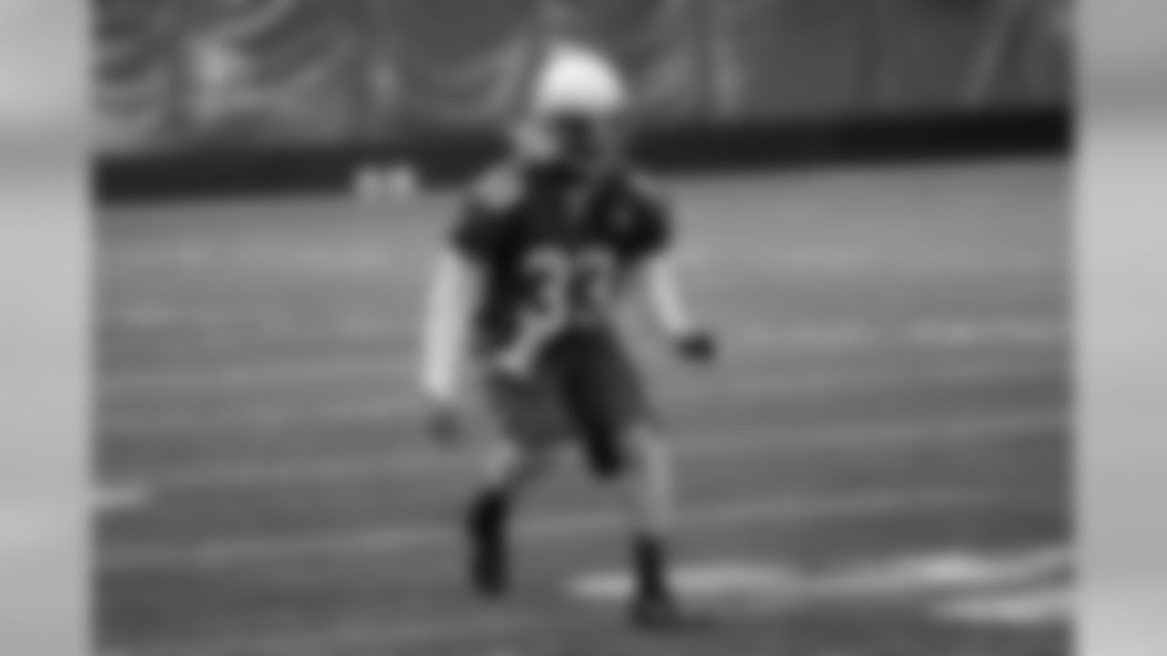 CB Steve Williams