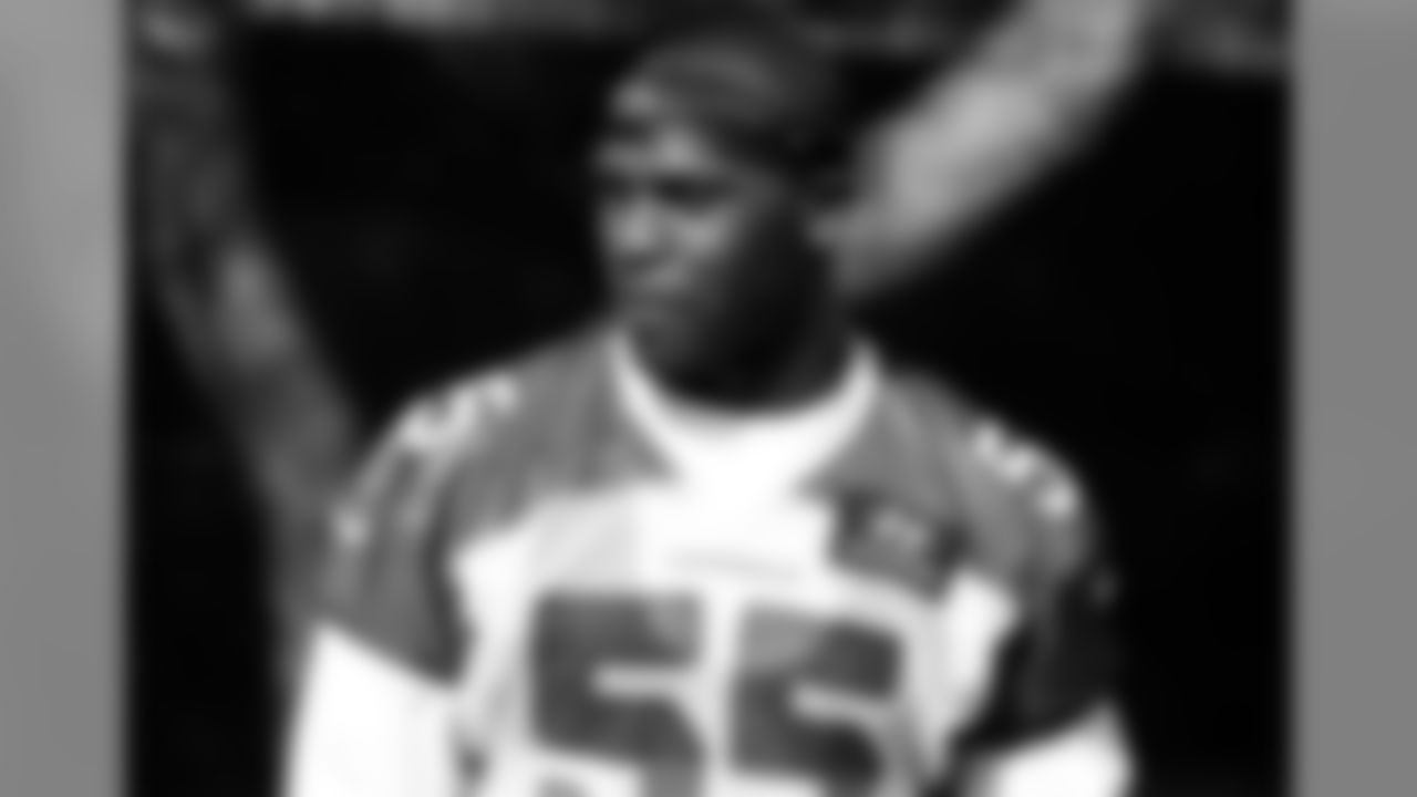 LB Chandler Jones
