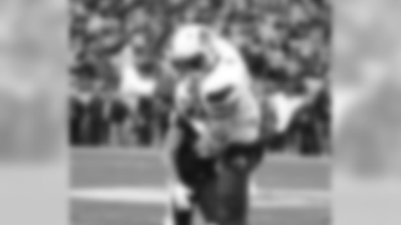 Cole Hikutini, Louisville: Projected sixth-round pick